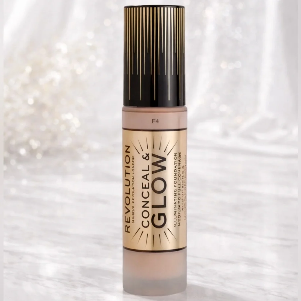 Makeup Revolution Conceal & Glow Foundation F4 Light Neutral Radiant 0.78oz NEW